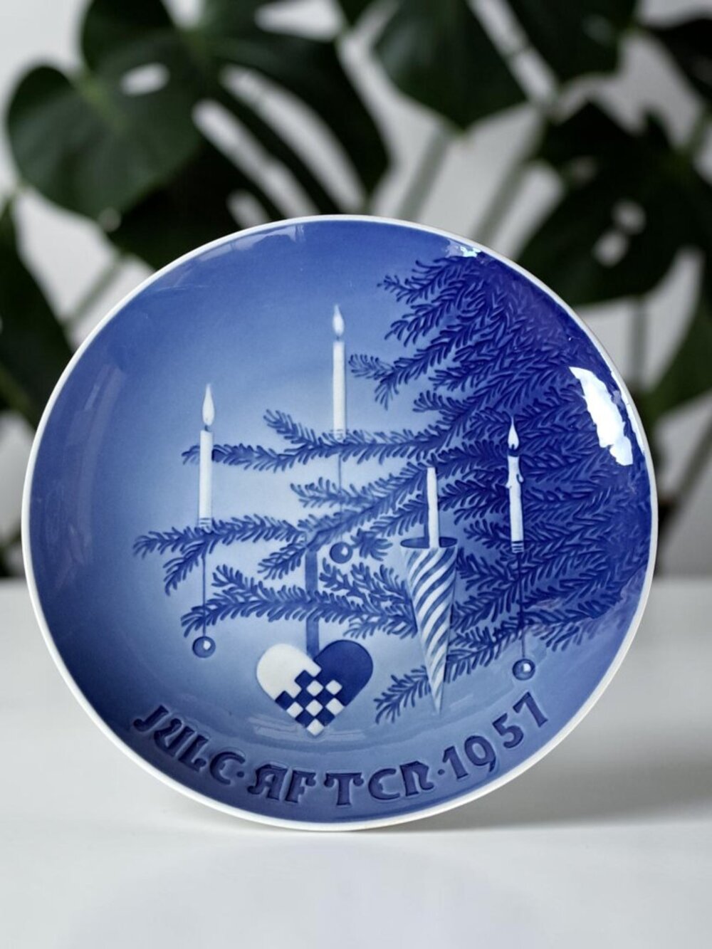 Bing & Grondahl 1957 Annual Christmas Plate